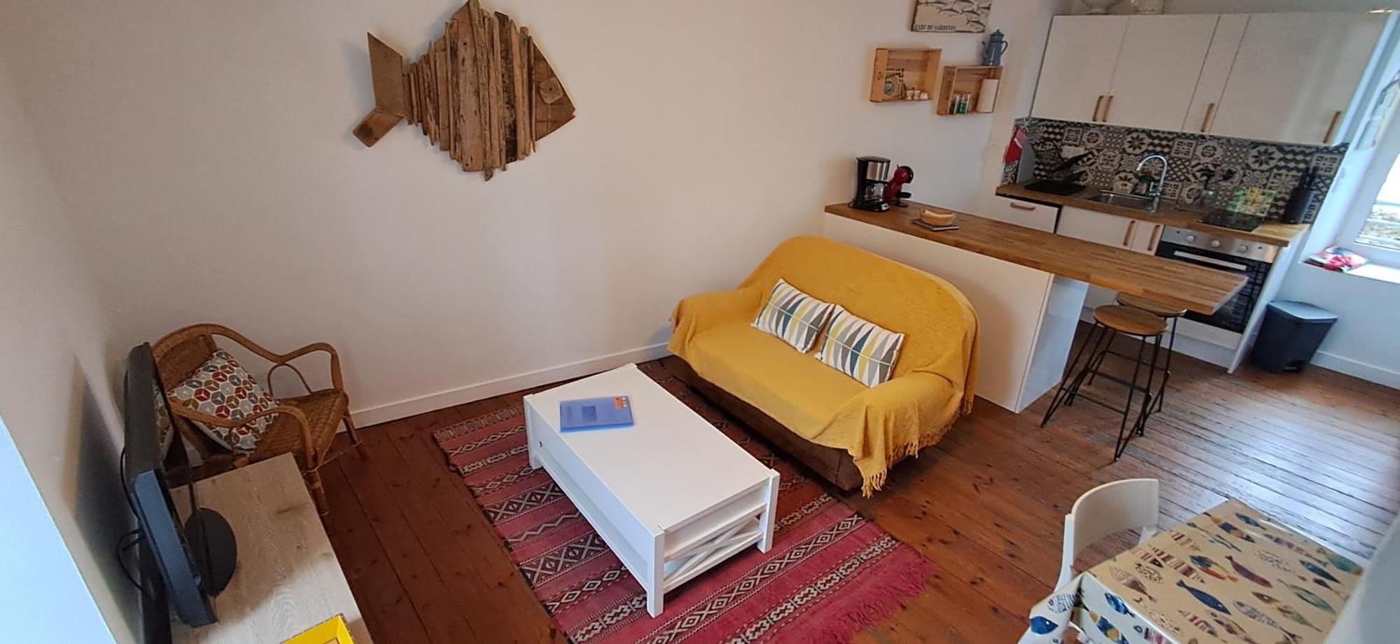 Le De L'amer - T2 - Duplex - Centre Bourg Apartment *